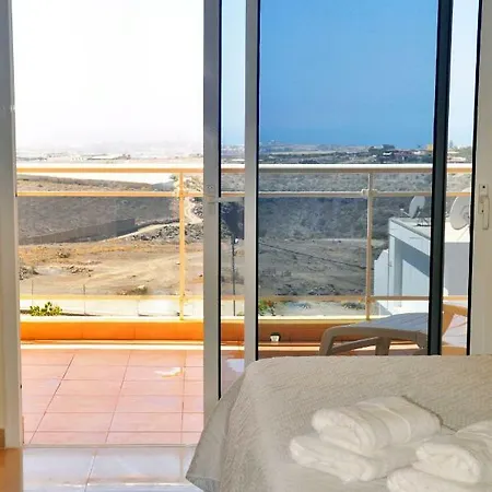 Mirador Del Faro Villa Salobre (Gran Canaria)